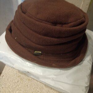 JAMIK Brown Wool Felton Cloche Hat With A " Brand tag.